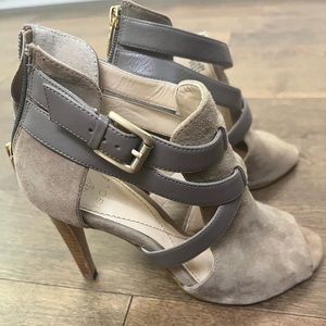 Isola taupe/gray suede heels size 8